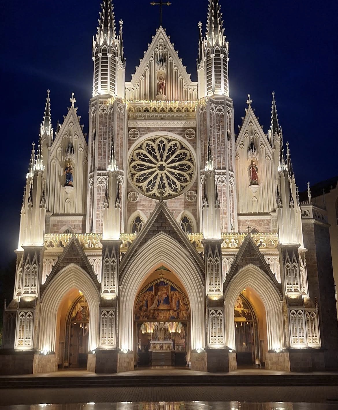 Templo — Basílica Nossa Senhora do Rosario de Fátima